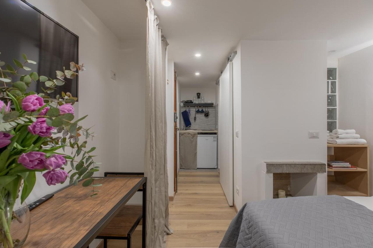 Iflat Small Studio In The Heart Of Trastevere Apartment โรม ภายนอก รูปภาพ