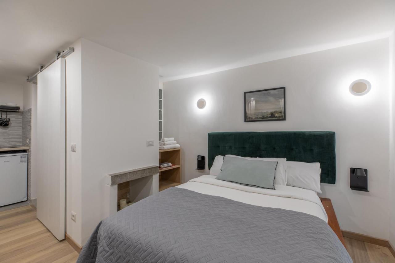 Iflat Small Studio In The Heart Of Trastevere Apartment โรม ภายนอก รูปภาพ